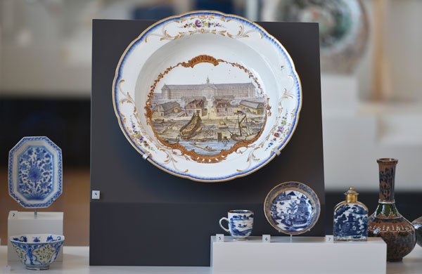 large bowl and other objects on display in the gallery