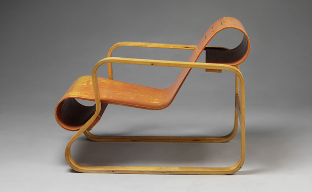  Alvar Aalto, armchair, Finland, 1930 Photograph. c Victoria and Albert Museum, London