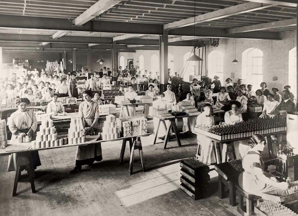 black and white photograph of women working in Derby Silk mill